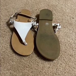 Women’s size 6 GAP sandals.